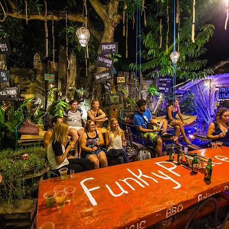 Funky Place Lovina Dış mekan fotoğraf