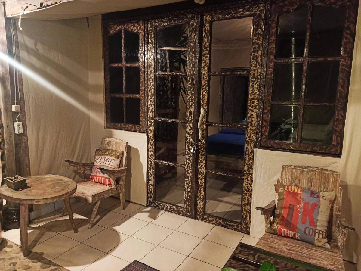 Funky Place Lovina Dış mekan fotoğraf
