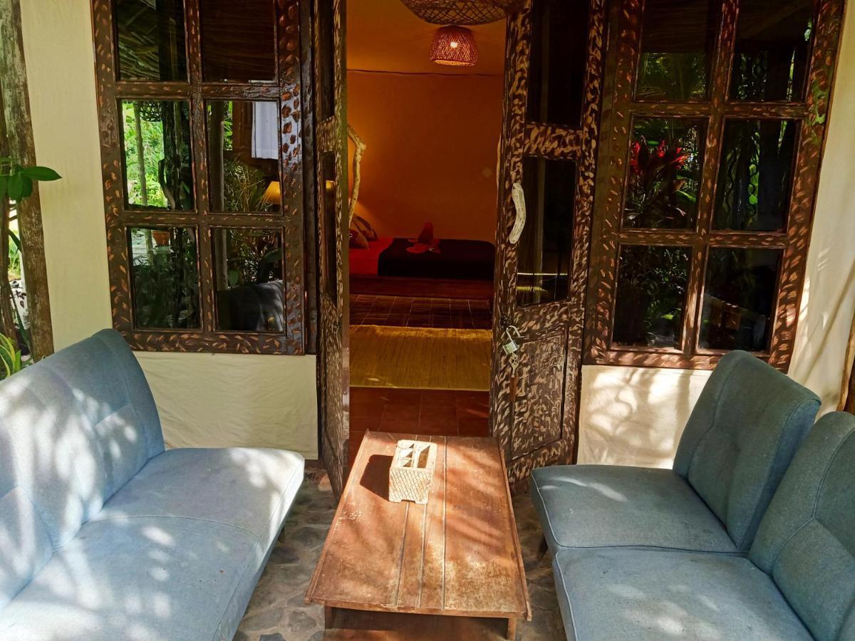 Funky Place Lovina Dış mekan fotoğraf
