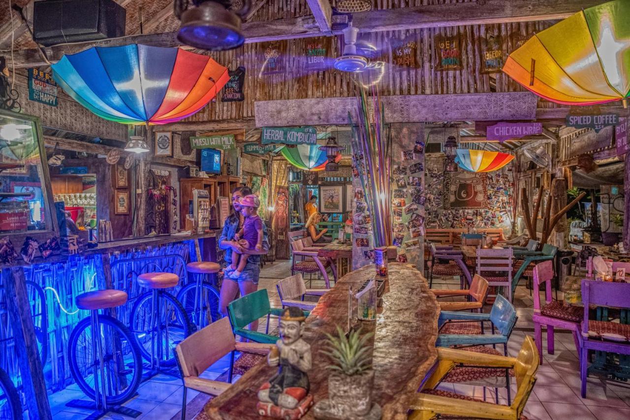 Funky Place Lovina Dış mekan fotoğraf